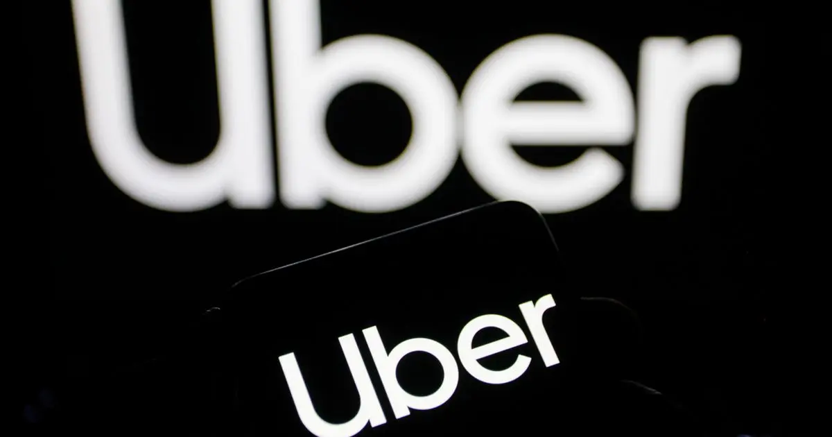 Uber engage une restructuration massive et mise tout sur le déploiement des robotaxis