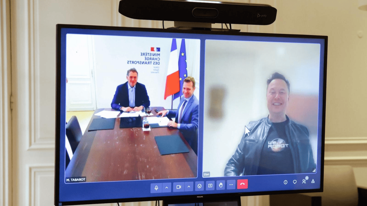 La France engage des essais avec Tesla pour évaluer l'homologation du système FSD