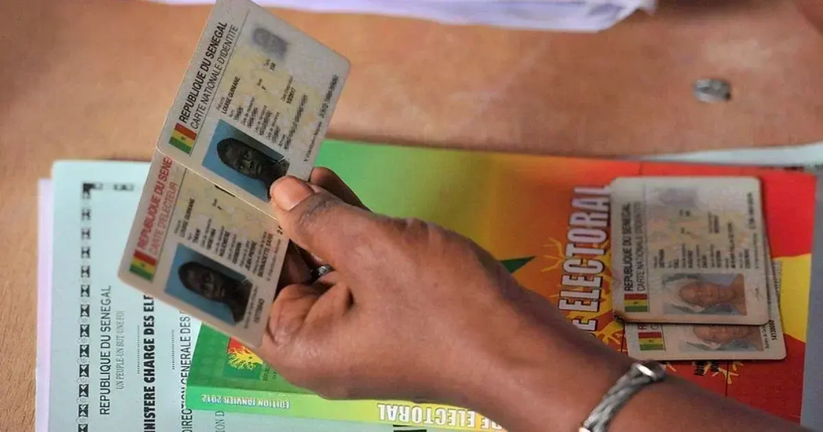 Sénégal : le renouvellement des cartes d'identité biométriques face aux enjeux électoraux