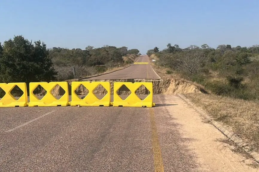 Le président Ramaphosa mandate la SIU pour enquêter sur le marché de 150 M R de travaux routiers dans le North West sud-africain