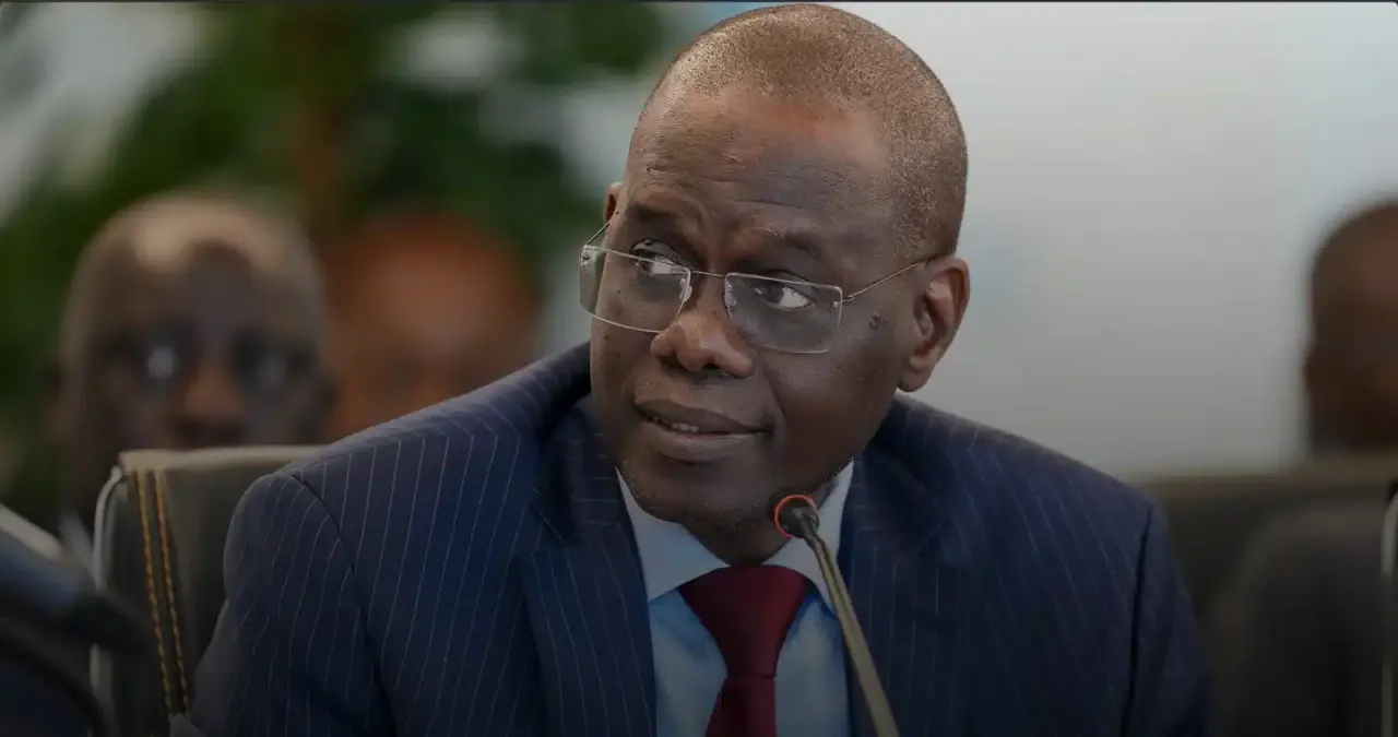 Ahmadou Alhaminou Mohamed LO, un technocrate à la tête du gouvernement sénégalais : un choix stratégique pour une nouvelle méthode