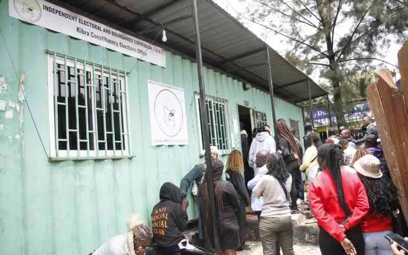 Des allégations de trafic d’électeurs à la frontière Kenya-Ouganda ébranlent la confiance dans le registre électoral avant les élections de 2027