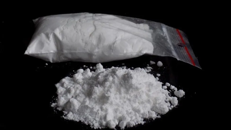 Le tribunal de Kwabenya maintient en détention six suspects liés à une saisie record de cocaïne au port de Tema