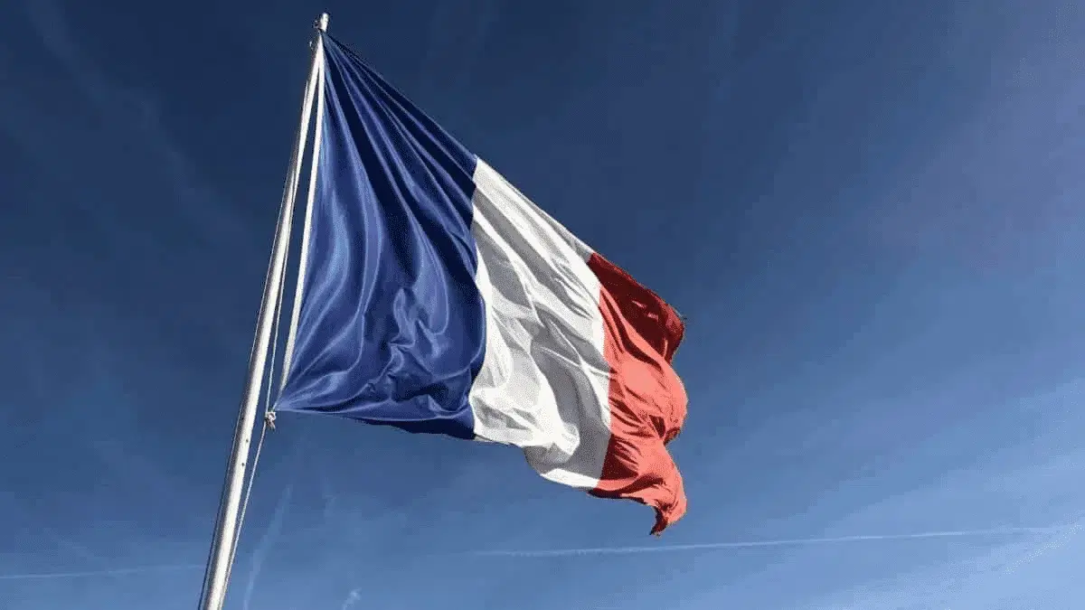 La recrudescence des actes et discours racistes en France interroge les institutions