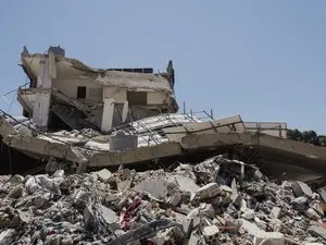 La fragilité du cessez-le-feu au Liban mise à mal par de nouvelles frappes israéliennes meurtrières