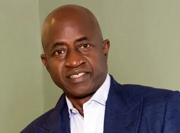 Le président Tinubu lance une réforme profonde du sport nigérian, entre relance des stades et hommage aux héros olympiques