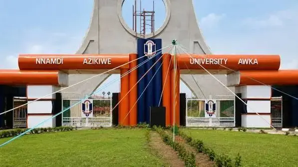 Grève illimitée à l'Université Nnamdi Azikiwe d'Awka : les professeurs réclament le paiement complet des indemnités d'août 2026, l'administration nie les salaires partiels