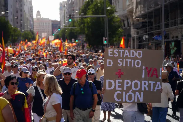 Une manifestation à Madrid cristallise les tensions politiques autour de la gestion migratoire à Ceuta