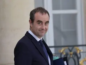 Le gouvernement français dévoile un plan de redressement budgétaire de 54 milliards d'euros pour 2027