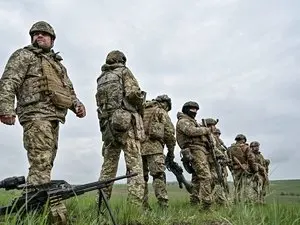 Des ressortissants étrangers enrôlés de force par la Russie pour combattre en Ukraine