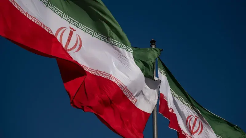 L'économie iranienne en chute libre : le PIB plonge de plus de 10% sur fond de guerre et de sanctions