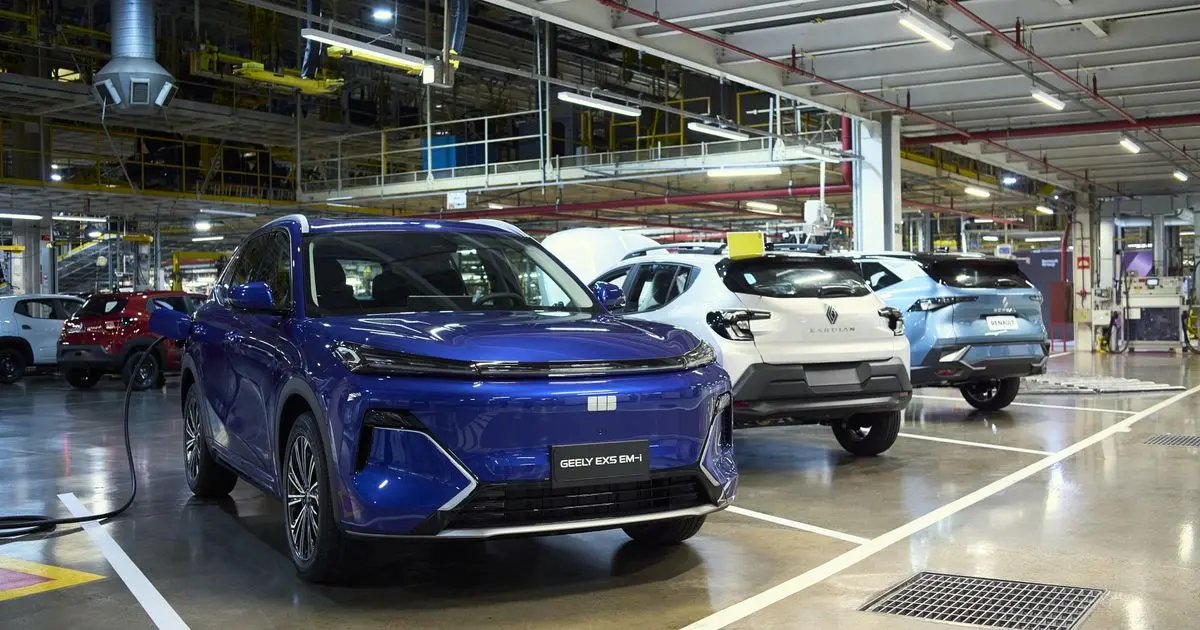 Renault lance la production du Geely EX5 à Curitiba, signe d'une joint‑venture stratégique avec Geely au Brésil