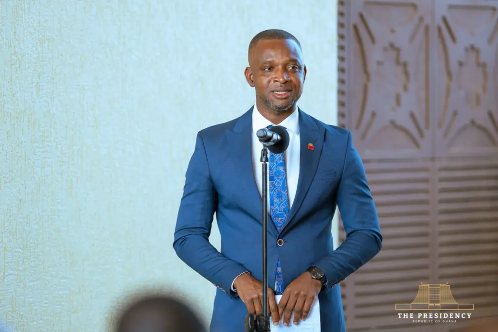 John Dramani Mahama exhorte les instances du football ghanéen à restructurer la formation locale