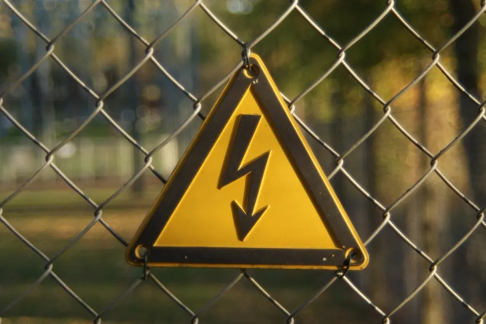 Un élève de septième décède électrocuté à Mokutupi Primary School, déclenchant une enquête sur la sécurité scolaire en Limpopo