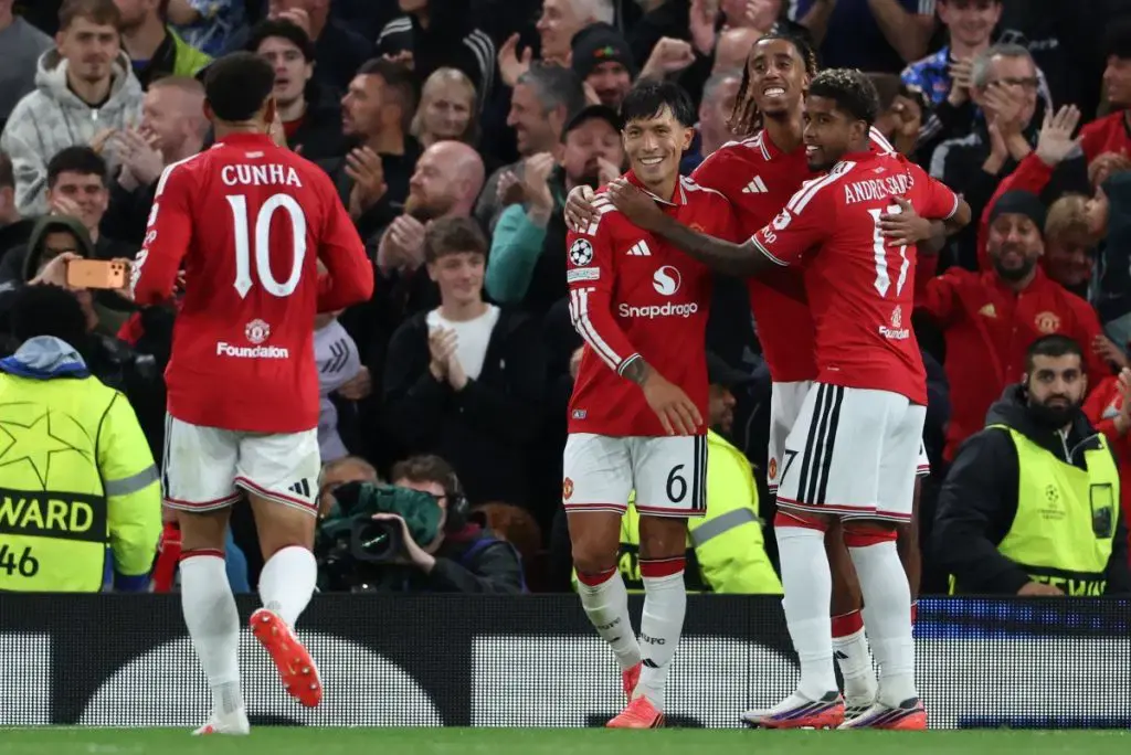 Champions League : Manchester United, Bayern et Como brillent lors du premier tour, tandis que Lens renverse Slavia Prague