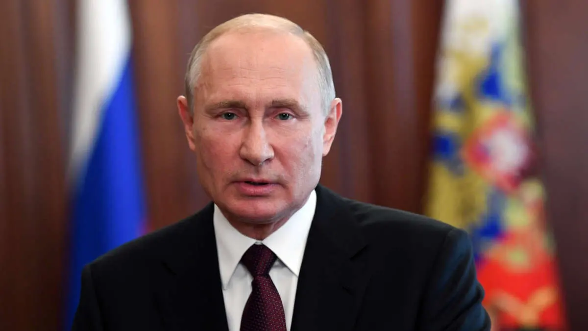 Poutine avertit que l’envoi de troupes européennes en Ukraine serait considéré comme une déclaration de guerre contre la Russie