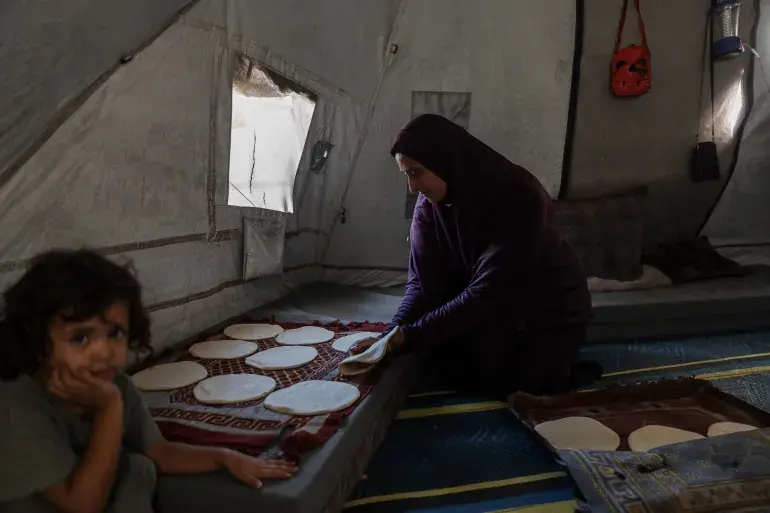 À Gaza, les fours communautaires deviennent un pilier vital de la survie alimentaire