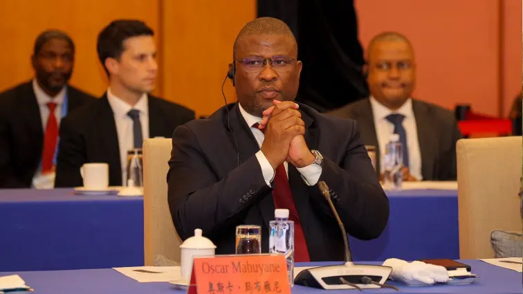 La justice sud-africaine sanctionne Oscar Mabuyane pour des retards procéduraux dans une affaire d'outrage