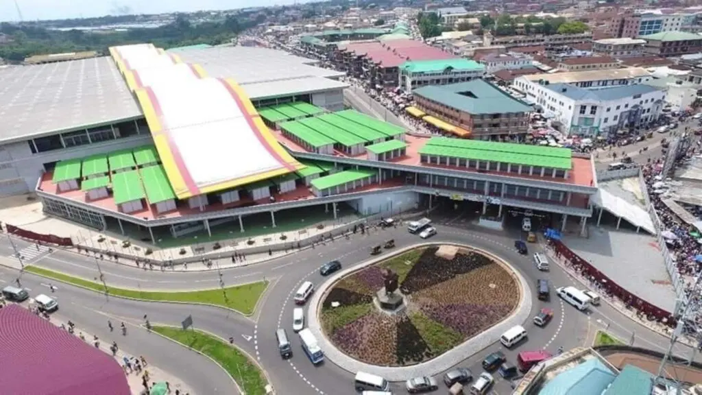 Le marché de Kumasi face à la spéculation immobilière sur ses espaces commerciaux