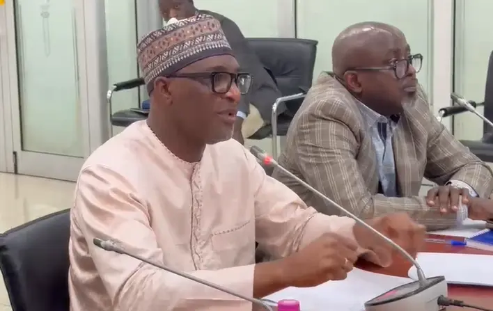 Les syndicats d'enseignants ghanéens exigent des excuses publiques du ministre Muntaka