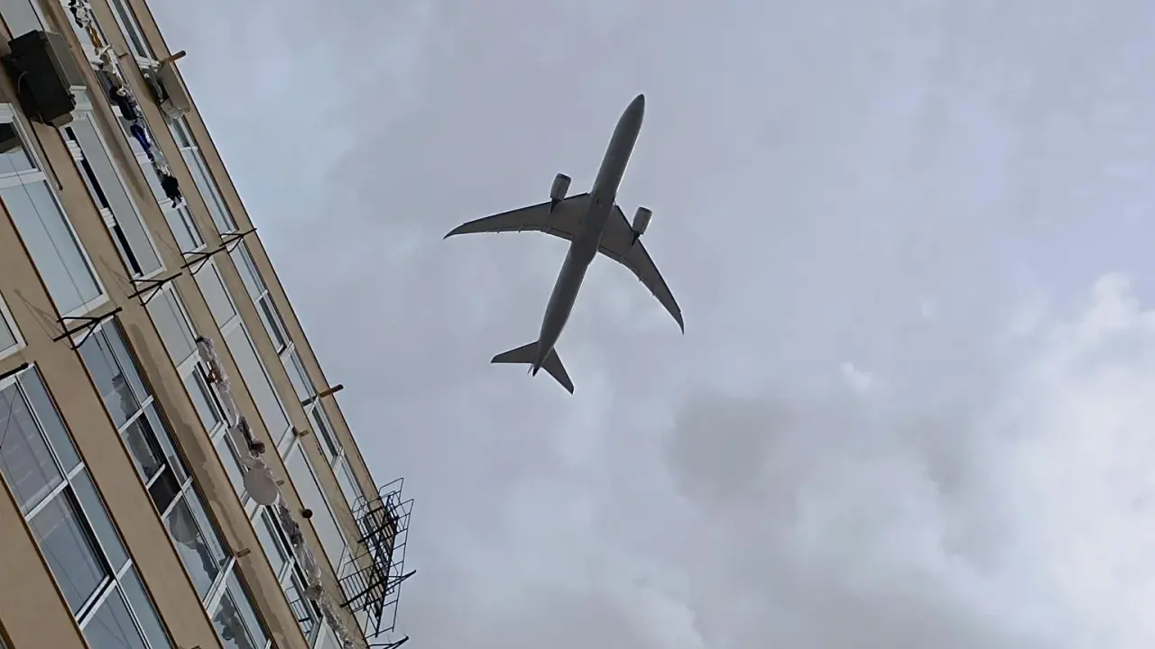Un Portugais cartographie le ciel de Lisbonne pour dénoncer les nuisances aériennes