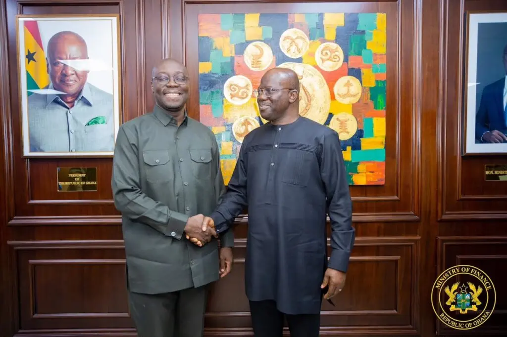 Le président de l’AGI félicite le ministre des Finances ghanéen pour la stabilisation économique et lance l’appel à une nouvelle phase de croissance