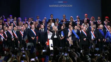 Marine Le Pen lance sa campagne présidentielle à Hénin-Beaumont en misant sur la thématique du logement
