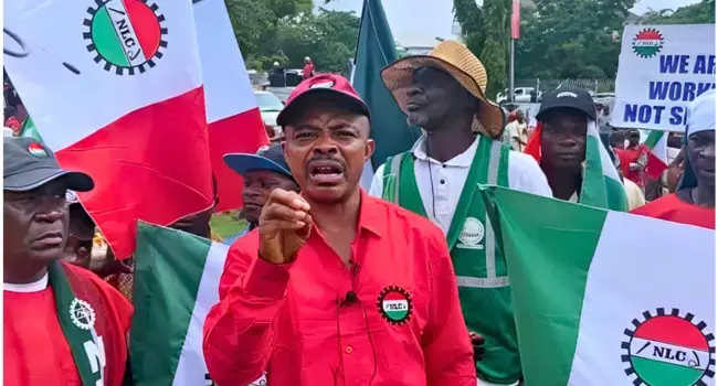 Nigerian labour unions demand N500 000 minimum wage and fuel price cut to N500 per litre by end‑September