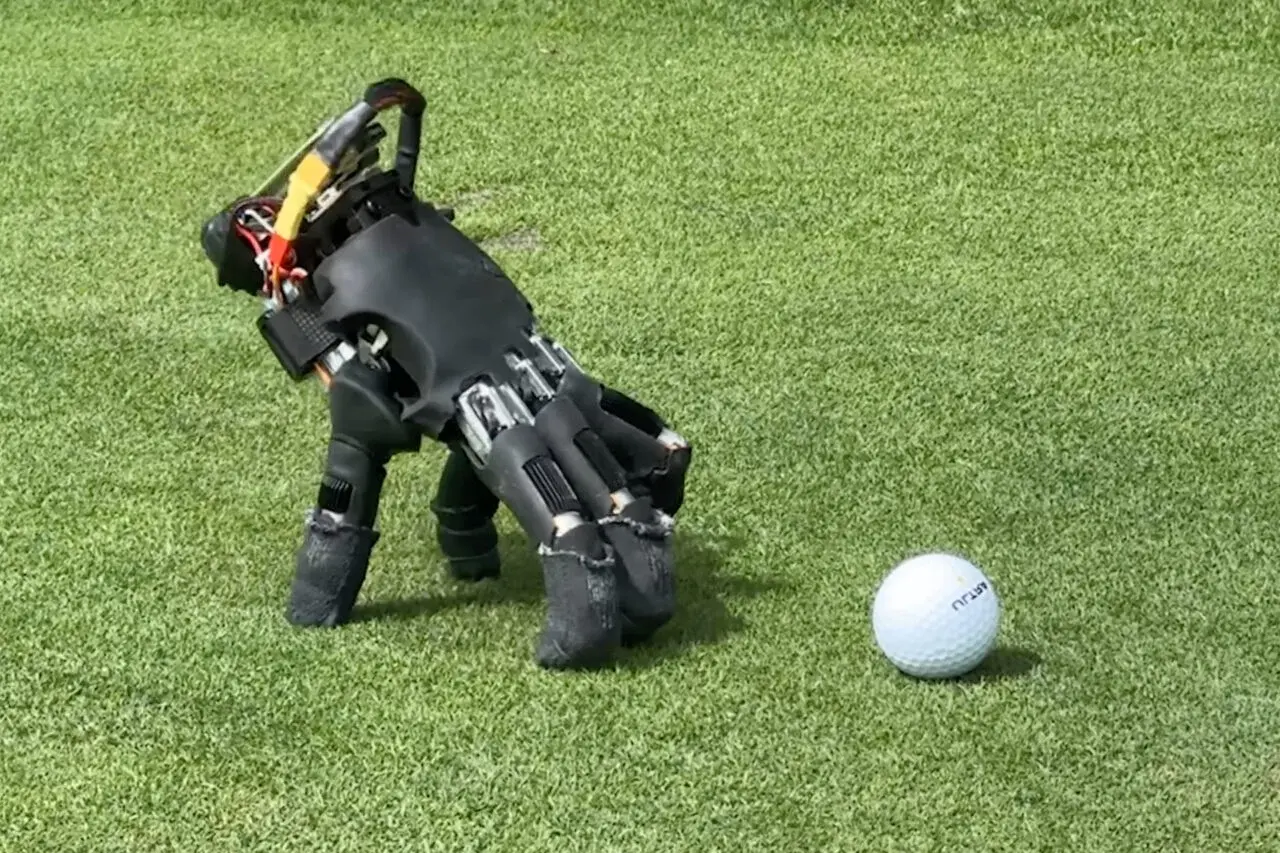 Des chercheurs suisses conçoivent une main robotique autonome capable de se déplacer seule