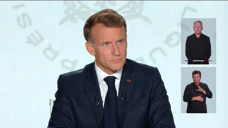Emmanuel Macron conditionne une baisse de la fiscalité des carburants à l'évolution des prix à la pompe