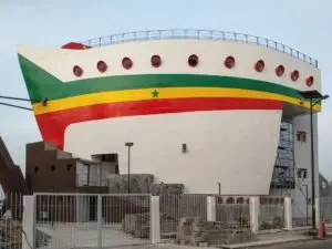Le Mémorial du Joola à Ziguinchor s'impose comme un pilier de la mémoire collective et de la transmission historique