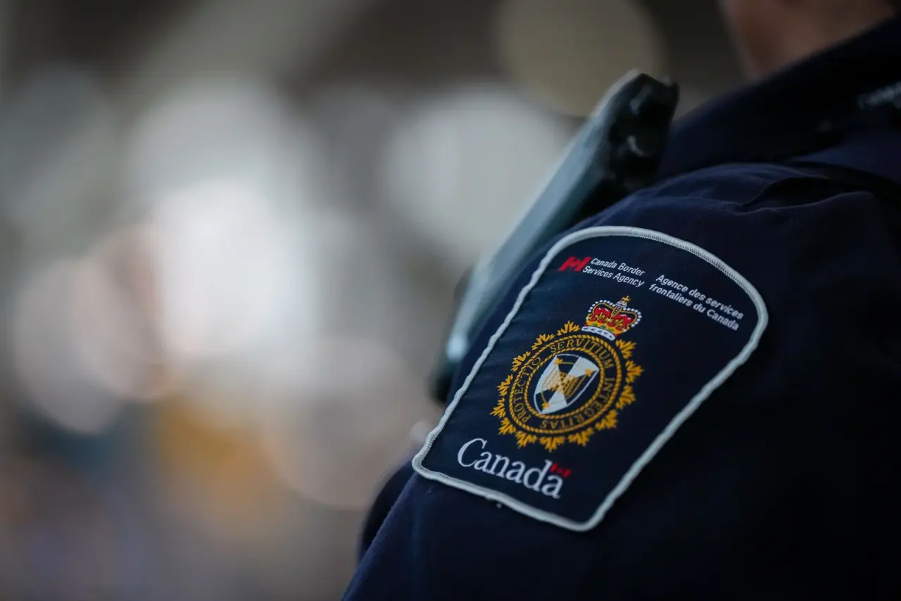 Le Canada expulse 111 personnes liées à des réseaux d'extorsion sud‑asiatiques, une opération ciblant le crime organisé