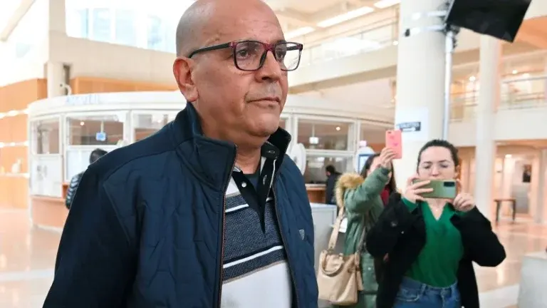 Le tribunal administratif de Paris examine la légalité de l'expulsion de l'influenceur algérien Doualemn