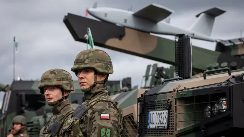 La Pologne active sa défense aérienne face aux frappes russes contre l'Ukraine