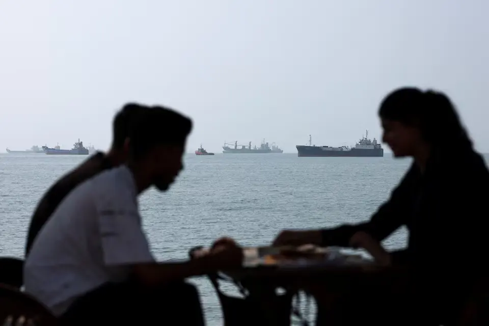 Le cours du pétrole franchit à nouveau la barre des 100 dollars sous la pression des tensions au Moyen-Orient