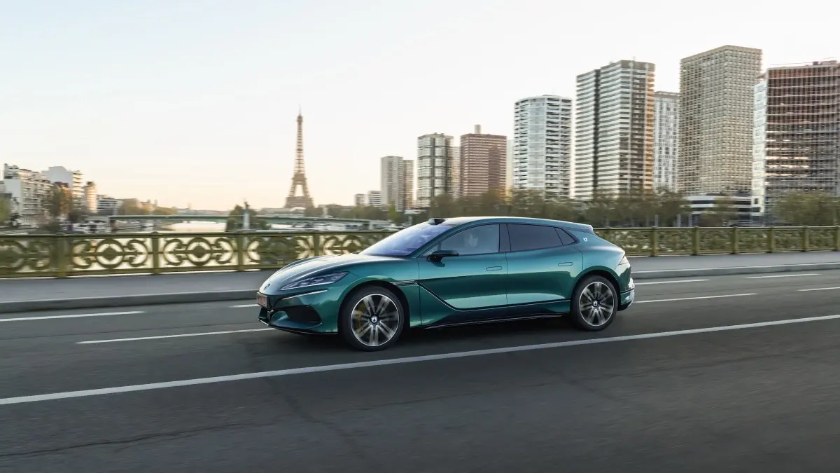 BYD ajuste sa stratégie tarifaire pour le break électrique Denza Z9 GT en Chine