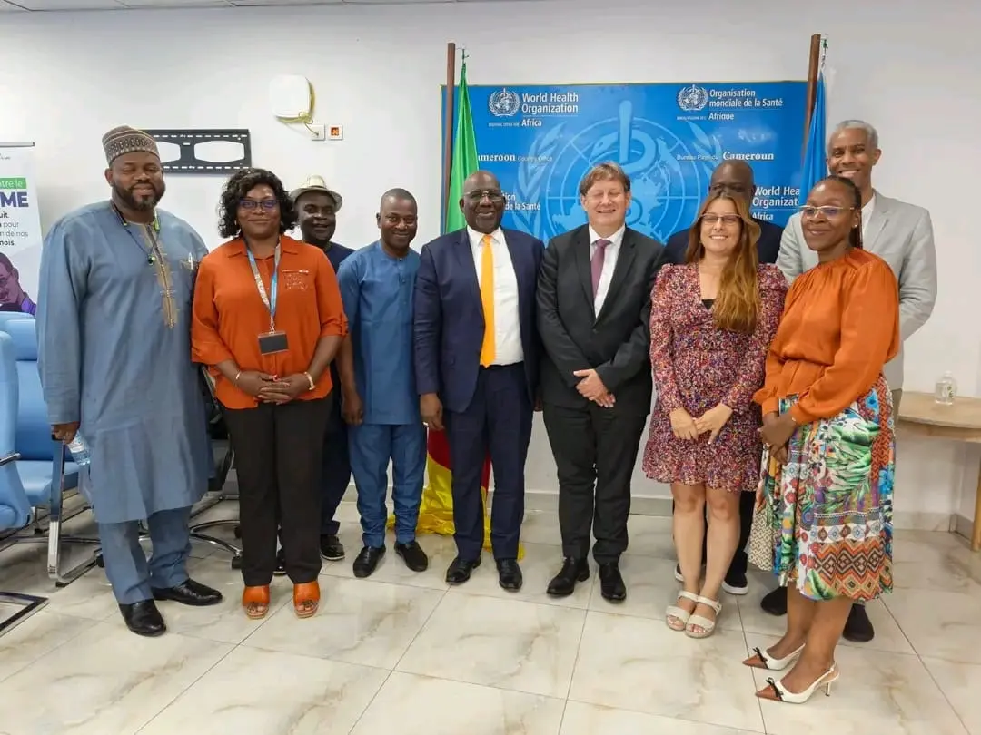 L'OMS et le Fonds Mondial intensifient leur coopération stratégique pour la santé publique au Cameroun