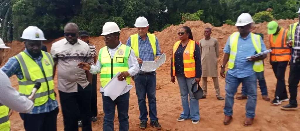 David Umahi rejette les accusations de favoritisme régional dans la gestion des projets routiers fédéraux au Nigeria