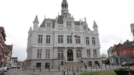 La campagne présidentielle française s'intensifie entre discours stratégiques et tensions internes