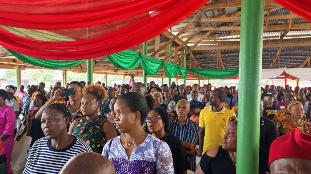 Enugu : plus de 6 000 membres du NDC rejoignent le PDP en vue des élections de 2027