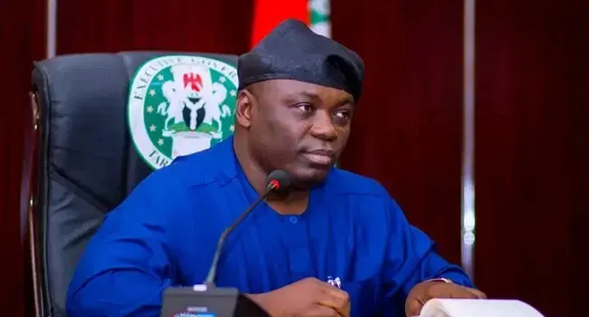 À Taraba, des soutiens historiques du sénateur Bwacha rallient la candidature du gouverneur Agbu Kefas pour 2027