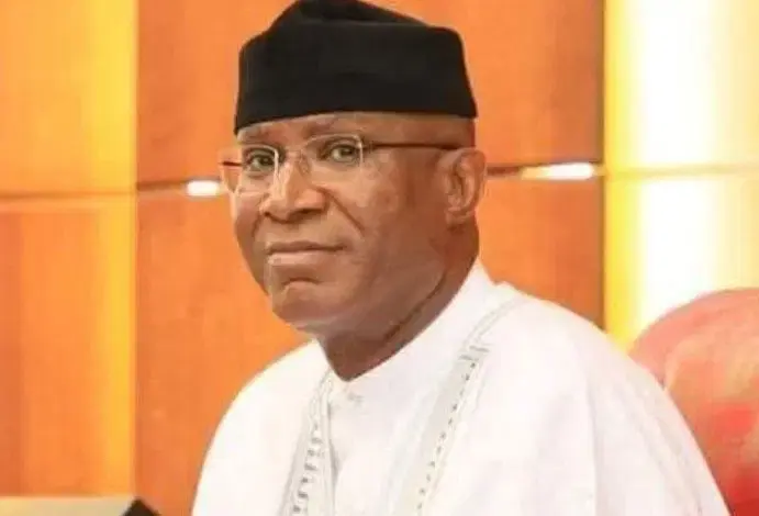 Ovie Omo-Agege maintient sa candidature pour le Sénat nigérian malgré les interprétations judiciaires