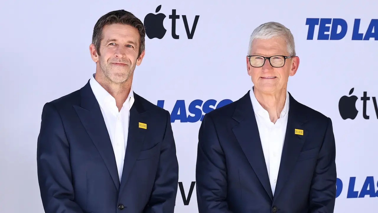 John Ternus face au défi de l'iPhone pliable : Apple engage un tournant stratégique majeur
