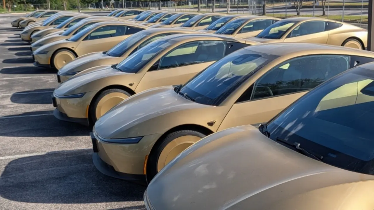 Tesla envisage d'intégrer ses robotaxis dans la gestion logistique de ses centres de service après-vente