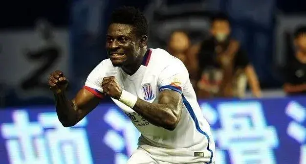 Obafemi Martins appelle à diversifier l'attaque des Super Eagles pour réduire la dépendance à Victor Osimhen