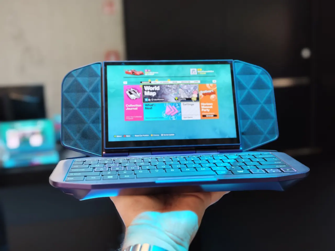 Acer explore l'hybridation entre console portable et mini-ordinateur avec le prototype Project DualPlay Mini