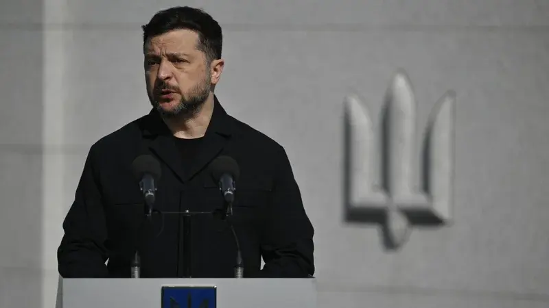 Volodymyr Zelensky accuse Moscou de cibler les infrastructures aéroportuaires de Kiev pour entraver la diplomatie américaine