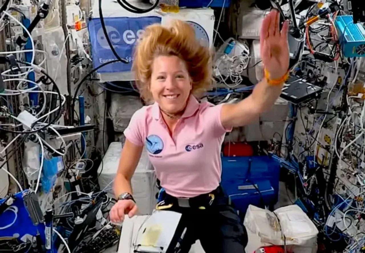 Report du lancement Crew‑13 : la fuite du RCS prolonge le séjour de Sophie Adenot à l’ISS, un atout pour Artemis