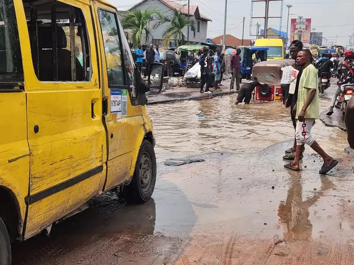 À Kinshasa, le quartier Binza-Ozone subit une crise de mobilité exacerbée par l'état des infrastructures