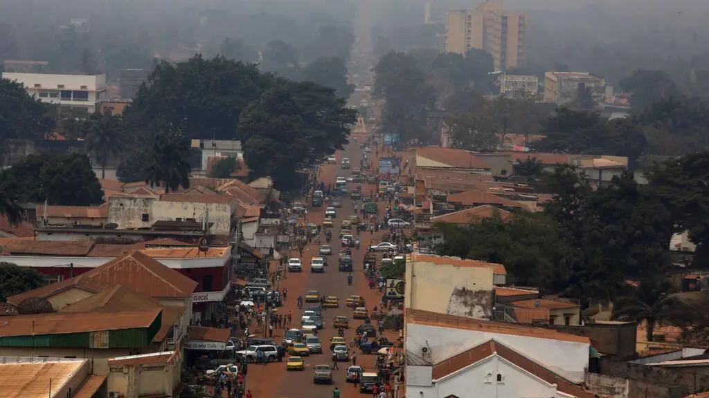 Un incendie ravage le centre de traitement des données électorales en Centrafrique à l'approche des scrutins